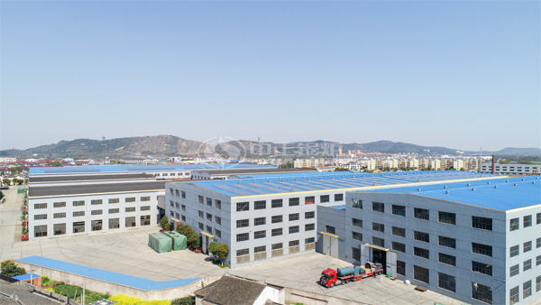 生物质热水锅炉哪家好 中正锅炉合理化布局企业厂房